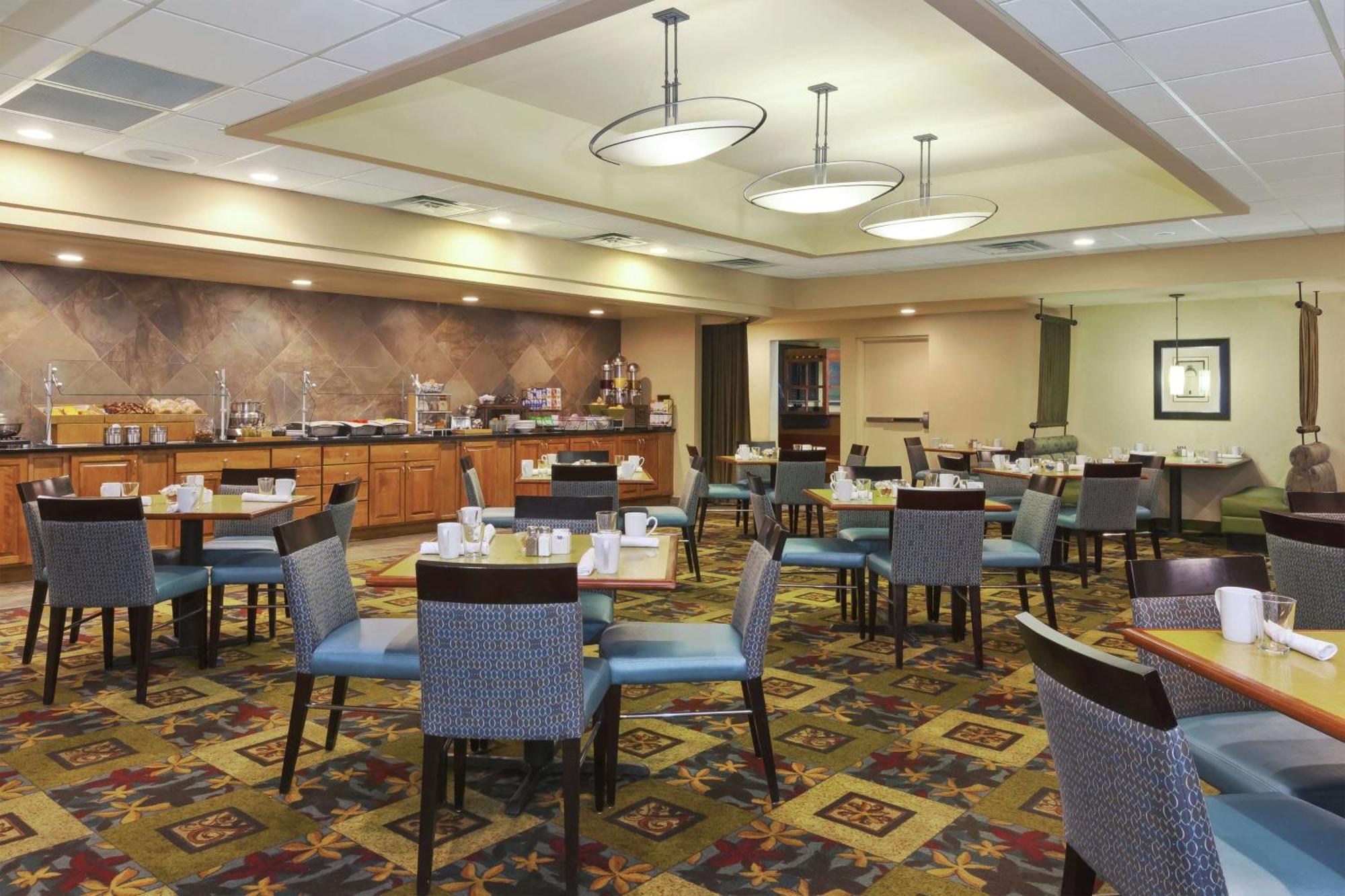 Doubletree By Hilton Holland Hotel Екстериор снимка